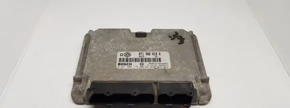 Volkswagen Golf IV Engine control unit/module 071906018R 0261206176