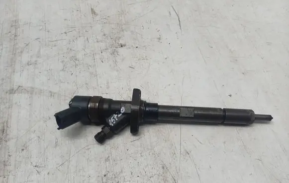 Peugeot 607 Fuel injector 9637277980 015 0445110036