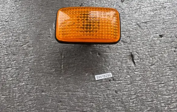 Nissan Patrol Y61 Front fender indicator light 2616070N00