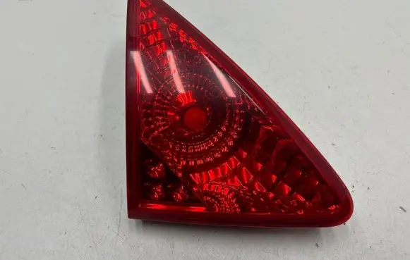 Peugeot 3008 I Tailgate rear/tail lights 26030104 9683461080