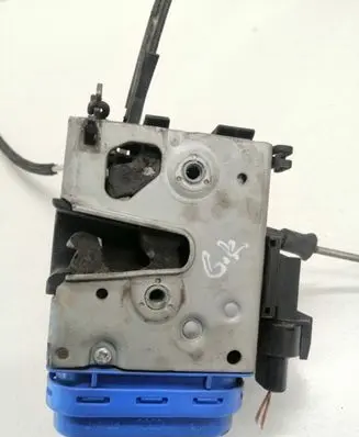 Audi A8 S8 D2 4D Rear door lock 4D0839015D