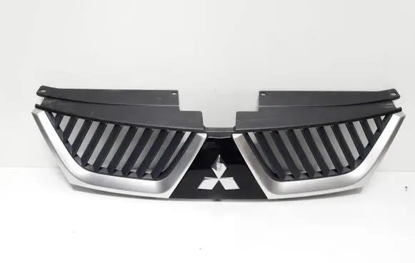 Mitsubishi Outlander Front grill 7450A037ZZ 7450A038