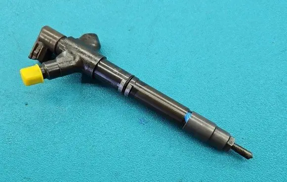 Toyota Verso Fuel injector 23670-0R100 IMPRK1357314