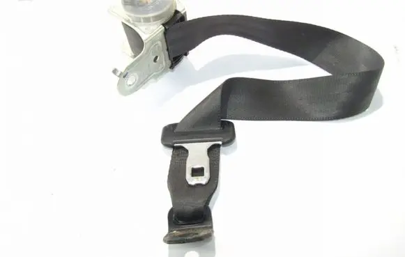 Mitsubishi Lancer X Rear seatbelt 7R7940