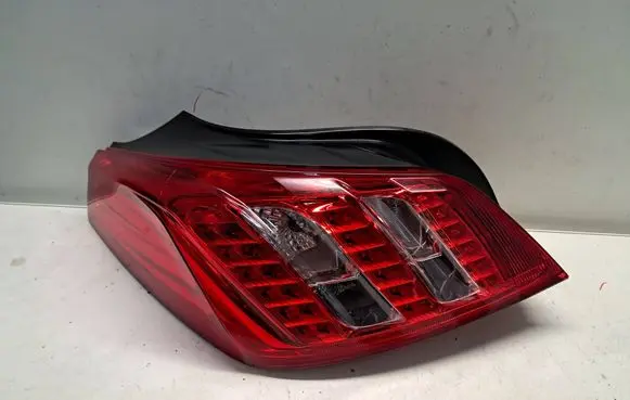 Rear/tail lights