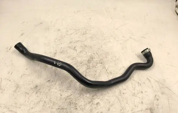 Volvo V70 Breather/breather pipe/hose 