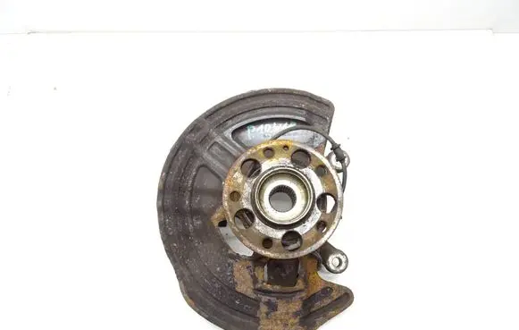 Mercedes-Benz B W246 W242 Front wheel hub spindle knuckle A2464210620