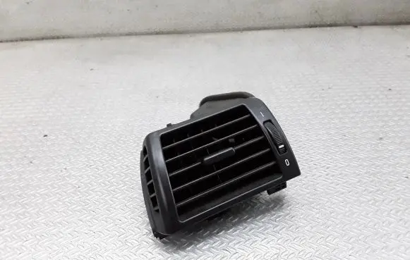BMW 3 E46 Dashboard side air vent grill/cover trim 64228361897
