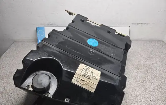 BMW 5 E39 Subwoofer speaker 65136910371 4073146 4913430788
