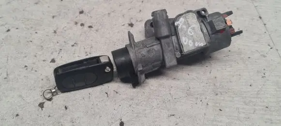 Audi A6 S6 C5 4B Ignition lock 4B0905851B