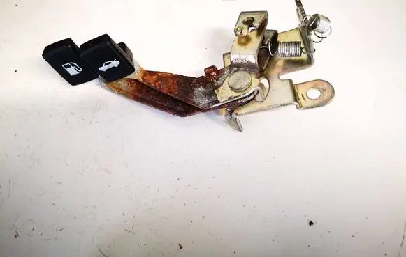 Nissan Pixo Fuel tank opening switch 