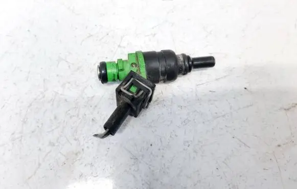 Mercedes-Benz C W203 Fuel injector 2710780549
