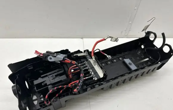Opel Astra K Battery tray 39014514