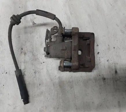 Ford Kuga I Rear brake caliper 