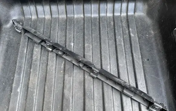 Volvo V60 Sill supporting ledge 32262699