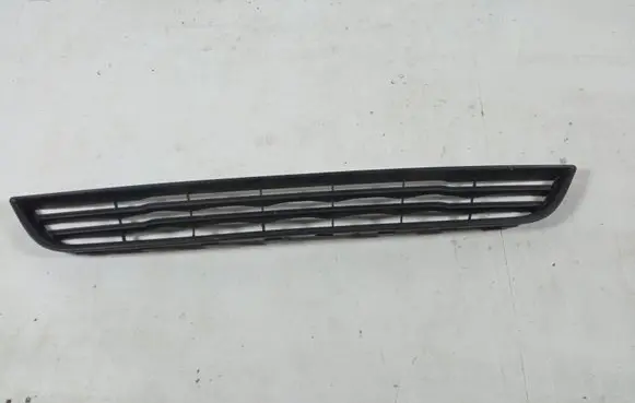 Ford Fiesta Front bumper lower grill C1BB-17K945-AA
