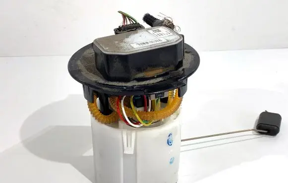 Peugeot 308 SW In-tank fuel pump 9830956580