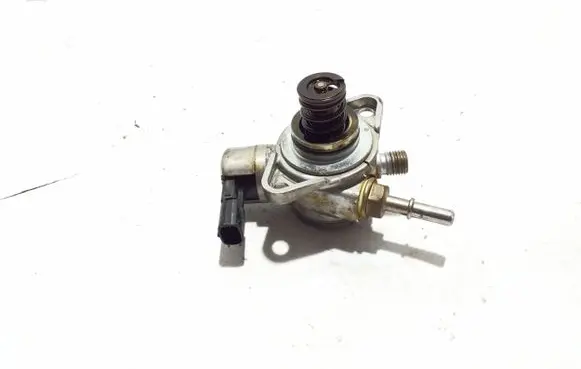 Renault Megane III Fuel injection high pressure pump 166305283R