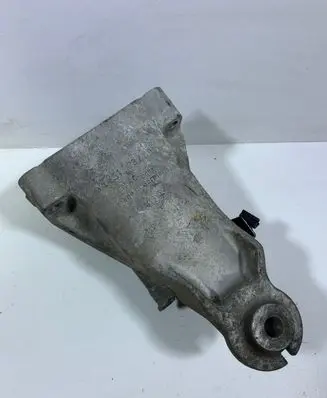 Mercedes-Benz Vito Viano W639 Engine mounting bracket A6512234404 AC946000