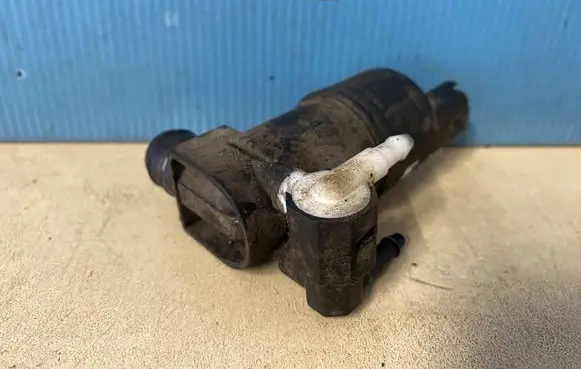 Citroen Berlingo Windscreen/windshield washer pump 9641553880 9641553980
