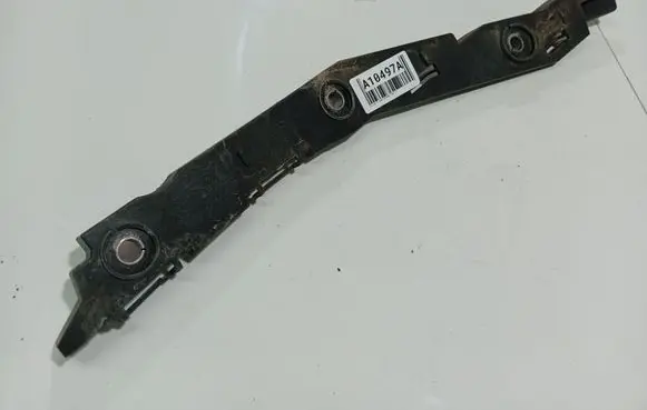 Front bumper mounting bracket