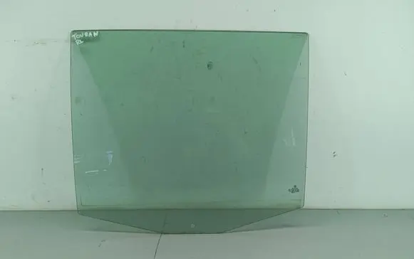 Volkswagen Touran I Rear door window glass DOT682AS2M3232 E000200 43R001583