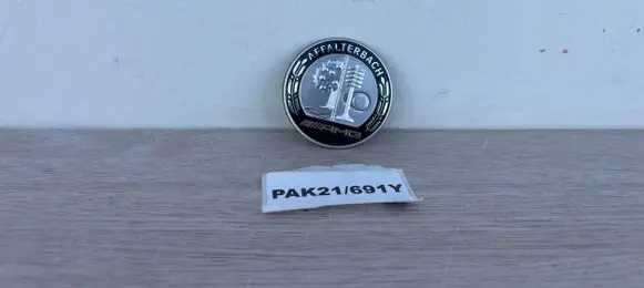Mercedes-Benz AMG GT C192 Manufacturer badge logo/emblem A0008170408