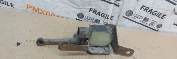 Volkswagen PASSAT B6 Headlight/headlamp level sensor 1K0941273E 6PM00851854