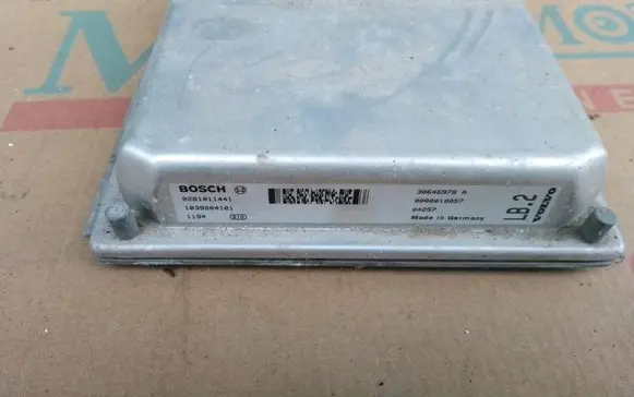 Volvo XC90 Engine control unit/module 30646978A 0281011441