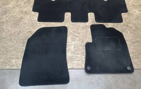 Citroen C4 II Picasso Car floor mat set 