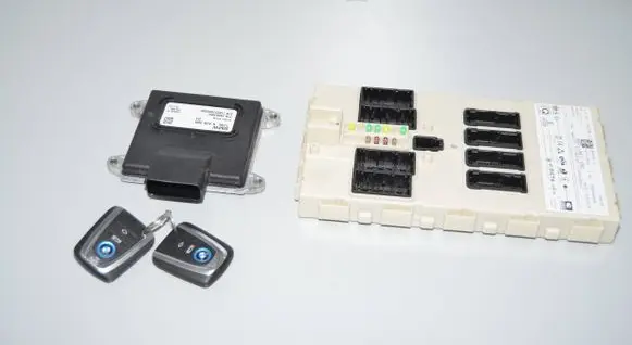 Engine ECU kit and lock set