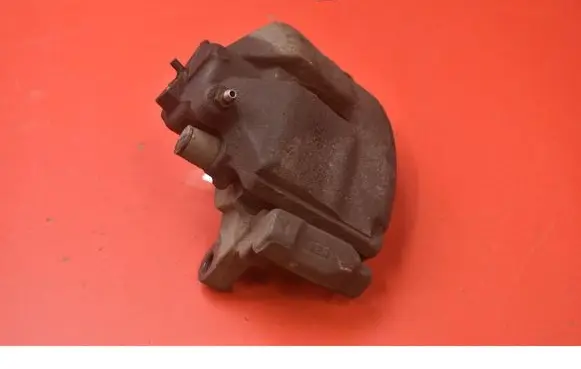 Volkswagen PASSAT CC Front brake caliper 