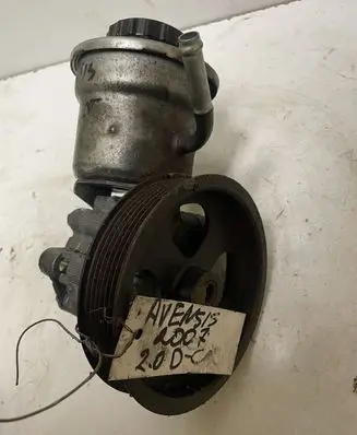 Toyota Avensis T250 Power steering pump
