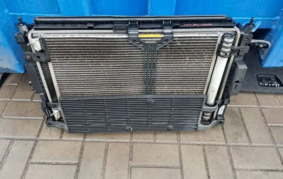 Citroen C4 Grand Picasso Radiator set 9809141780 9673629780 9806313280