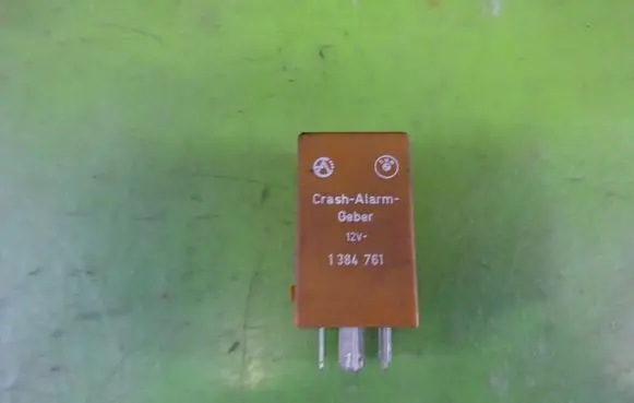 BMW 5 E34 Other relay 1384761