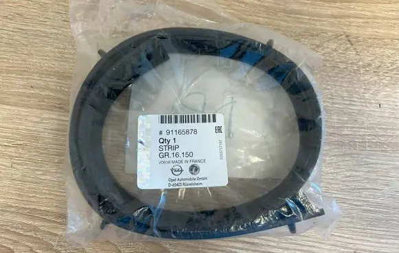 Opel Vivaro Rubber seal front door (on door) 91165878
