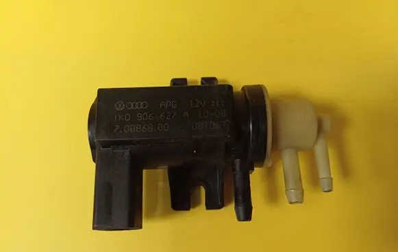 Volkswagen Golf V Turbo solenoid valve 1K0906627A 70086800