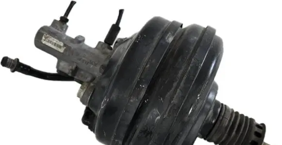 Volkswagen PASSAT B5 Brake booster 4B3612105
