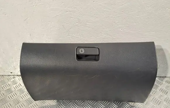 Toyota Avensis T250 Glove box 5555005070B0 5555005070