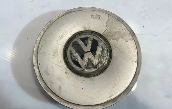 Volkswagen PASSAT B5 R15 wheel hub/cap/trim 3B0601149