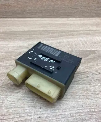 Citroen C5 Glow plug pre-heat relay 9652021180 1801095