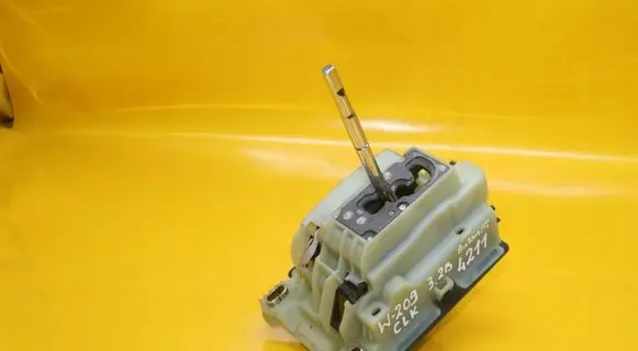 Mercedes-Benz CLK A209 C209 Gear selector/shifter in gearbox 