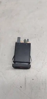 Volkswagen PASSAT B5.5 Hazard light switch