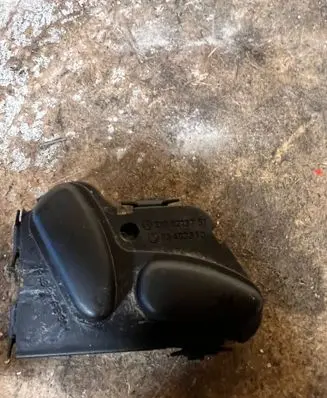 Mercedes-Benz C W203 Seat control switch 2108213751 03463810