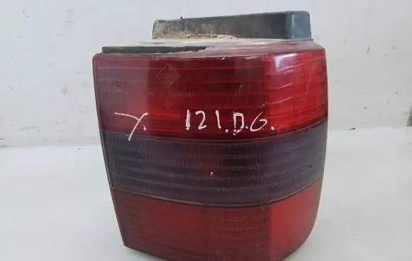 Volkswagen PASSAT B4 Rear/tail lights