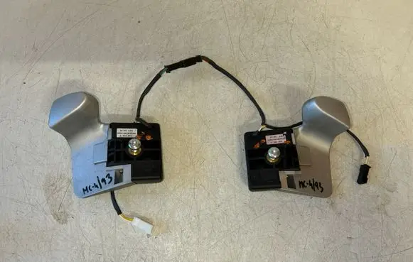 Mini Cooper Hatch Hardtop Steering wheel buttons/switches 6954012