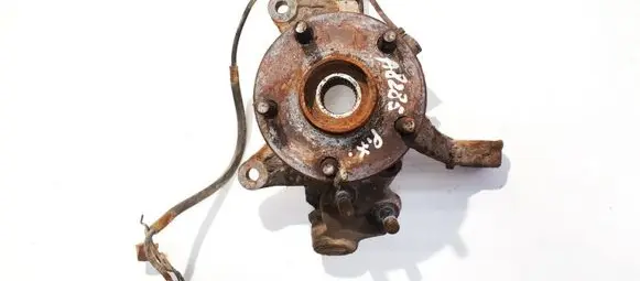 Toyota Previa (XR30, XR40) II Front wheel hub