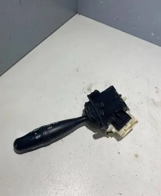 Toyota Yaris Indicator stalk 173681