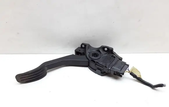 Volvo V60 Accelerator throttle pedal 31329061