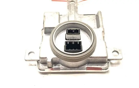 Volkswagen PASSAT CC Voltage converter/converter module 8K0941597E